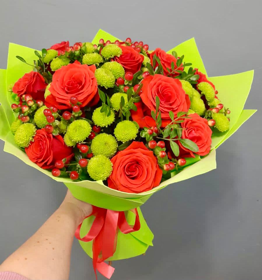 Букет цветов из: Хризантемы и Розы в Чемал