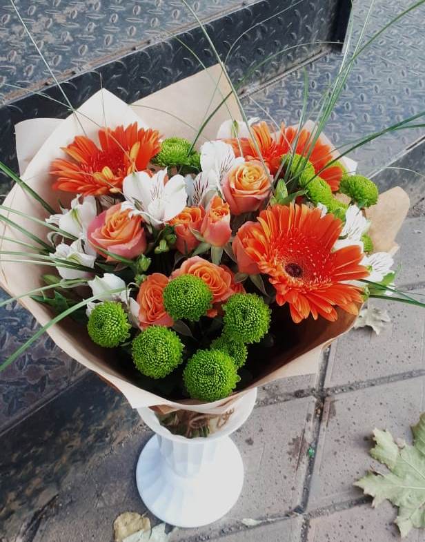 Букет цветов из: Герберы, Хризантемы, Альстромерии и Розы в Чемал