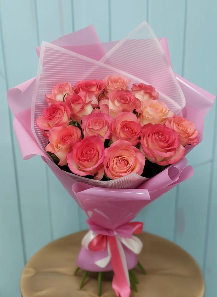 Букет 15 Розовых роз Равель в Чемал