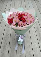 Букет цветов из:  Альстромерии #REPLACE_PRED# Чемал