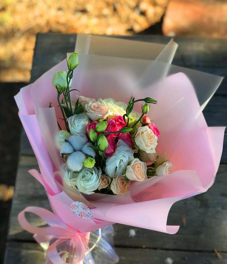 Букет цветов из: Розы и Лизиантусы в Чемал