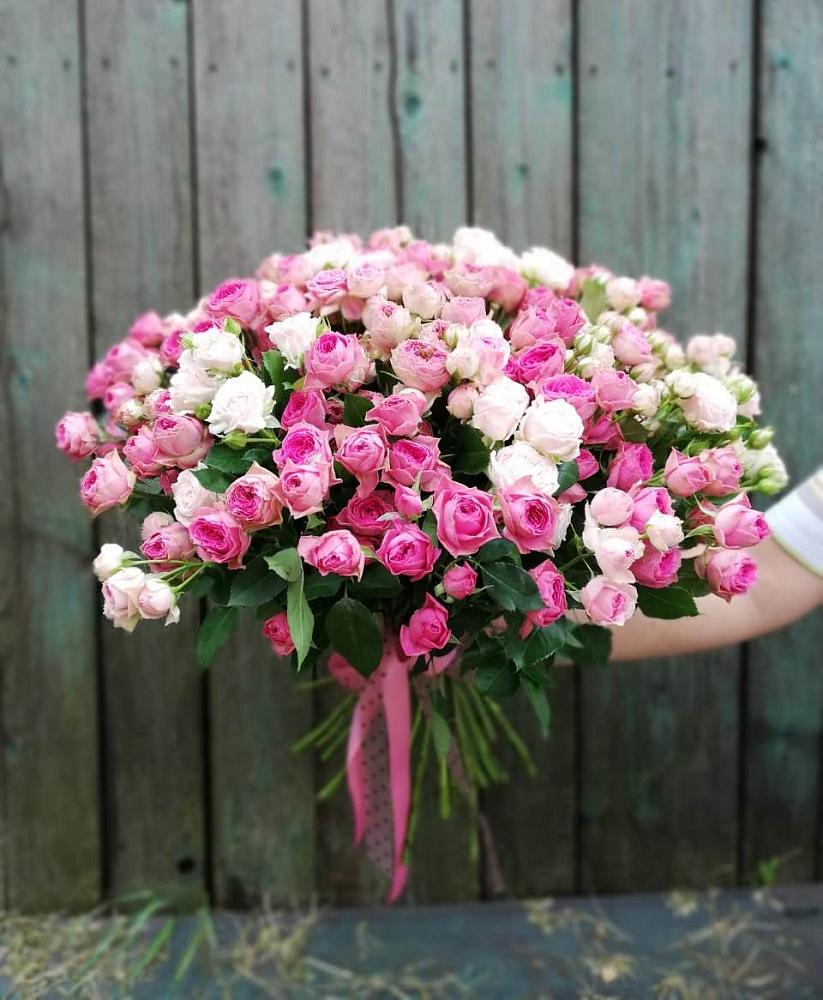 Букет Розовые кустовые розы Натали и Лав Лидия в Чемал