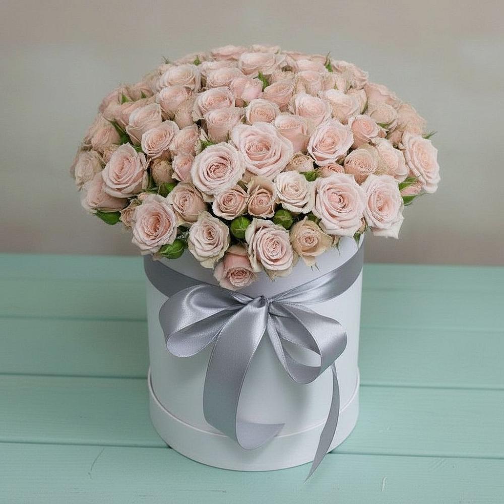 Цветочная композиция из Розы в шляпной коробке в Чемал